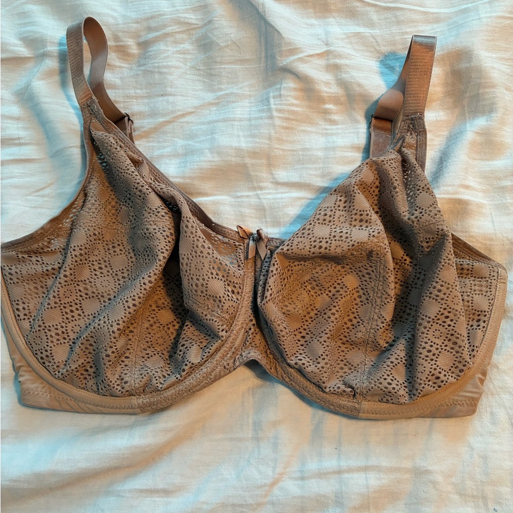 36G/36I Glamorise Lace Comfort beige bra